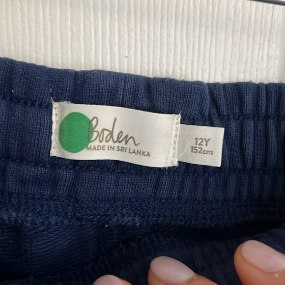 Mini Boden Garment Dyed Shorts Navy - Picture 2 of 4